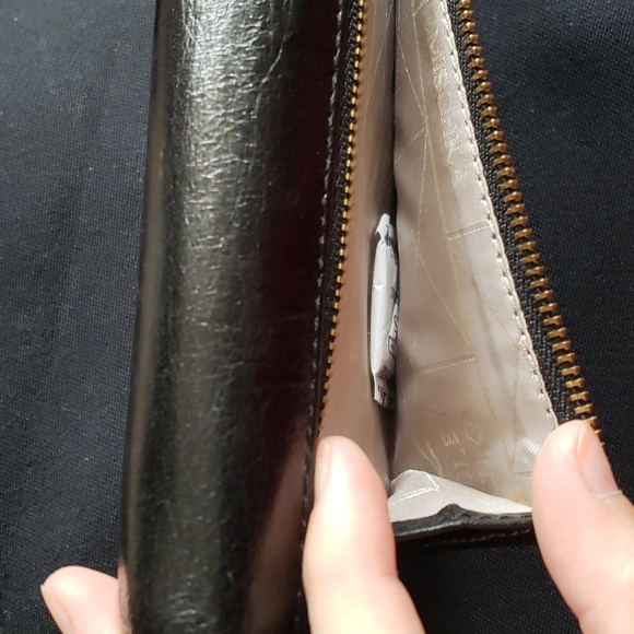 NWT Badgley Mischka Black Leather Gold Studded Wallet Clutch Ann Shine 7.5"x4" - Picture 9 of 16